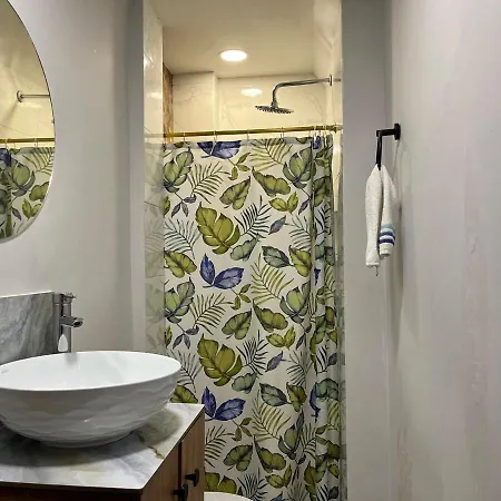 Cozy With Private Terrace Near Old Town *
